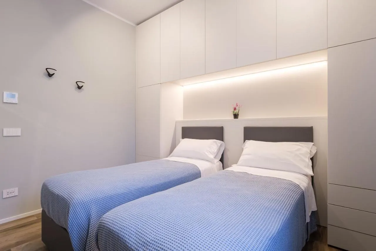 Blue Suite By Studio Vita Bologna 0*,